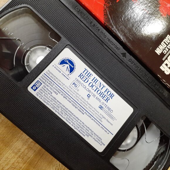 The Hunt for Red October 1990 VHS Tom Clancy Sean Connery Tim Curry Action VTG - Picture 8 of 8